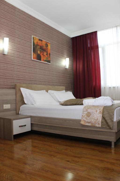Hotel Vanilla Batumi Habitación foto
